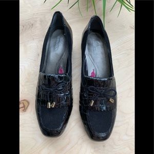 Ros Hommerson woman’s NWT shoes